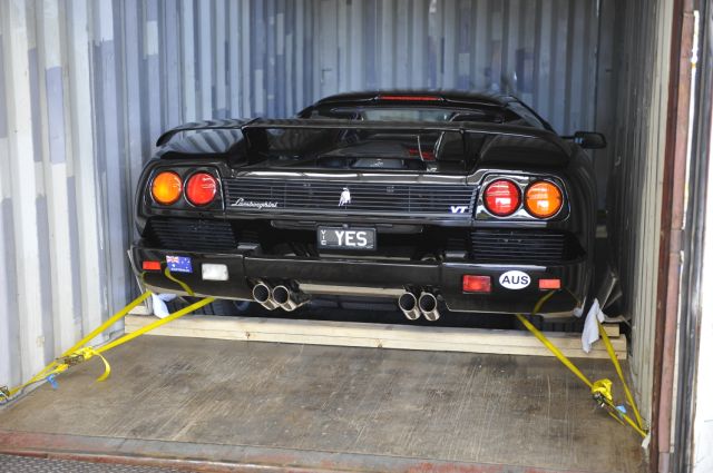 Lamborghni in container